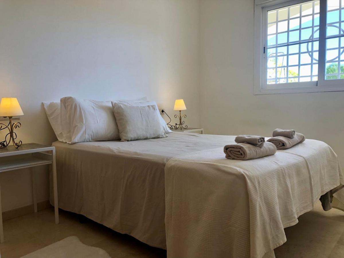 Ellie'S Hus 2 Lägenhet Benalmádena Exteriör bild