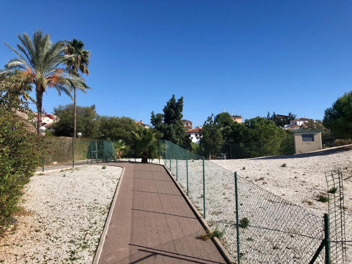 Ellie'S Hus 2 Lägenhet Benalmádena Exteriör bild